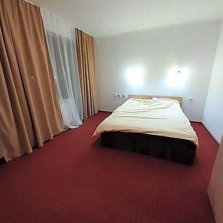 Отель Pensiunea Montan Din Bran,sat Simon Indoor