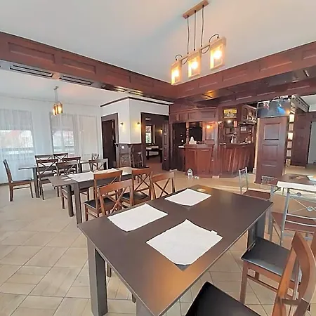Pensiunea Montan Din Bran,sat Simon Indoor 3*