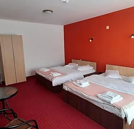 Отель Pensiunea Montan Din Bran,sat Simon Indoor