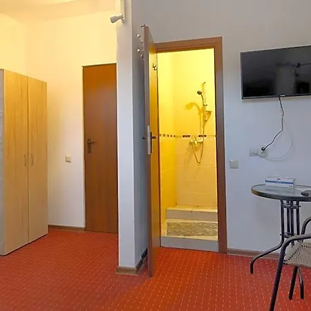 Pensiunea Montan Din Bran,sat Simon Indoor Отель 3*