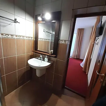 Отель Pensiunea Montan Din Bran,sat Simon Indoor