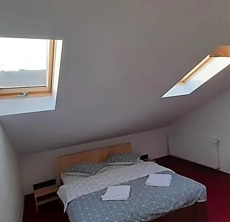 Pensiunea Montan Din Bran,sat Simon Indoor Отель